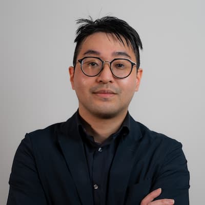 Jonathan Tang - Spécialiste des bourses et de la recherche